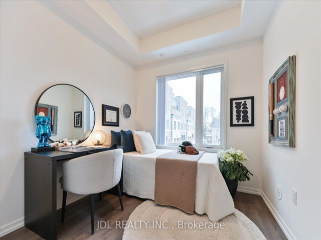 12 - 260 Twelfth St
