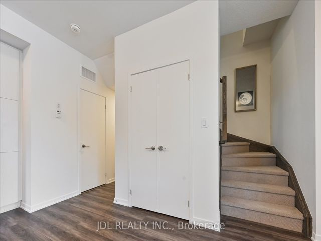 12 - 260 Twelfth St