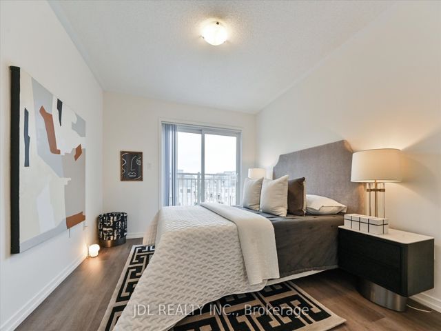 12 - 260 Twelfth St