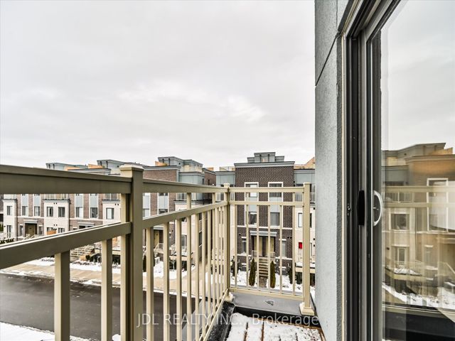12 - 260 Twelfth St