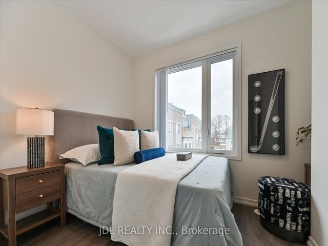12 - 260 Twelfth St