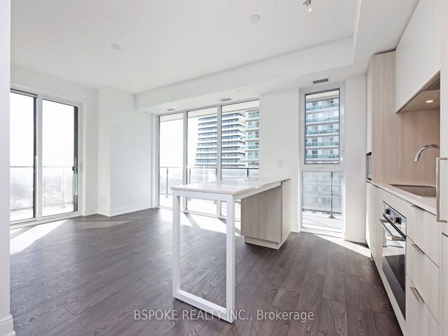 807 - 70 Annie Craig Dr