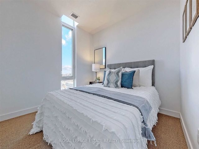 1505 - 160 Flemington Rd