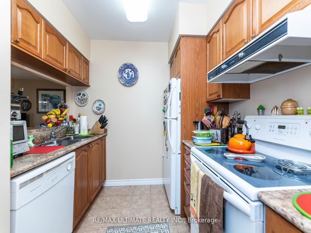 612 - 2088 Lawrence Ave W