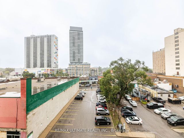 612 - 2088 Lawrence Ave W