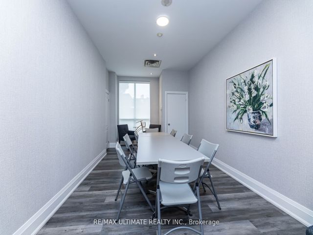 612 - 2088 Lawrence Ave W