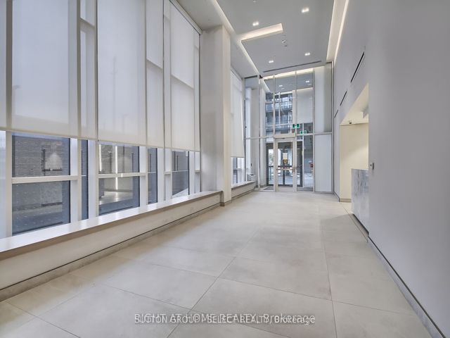 3201 - 36 Zorra St