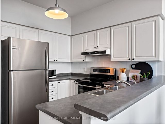 620 - 200 Manitoba St
