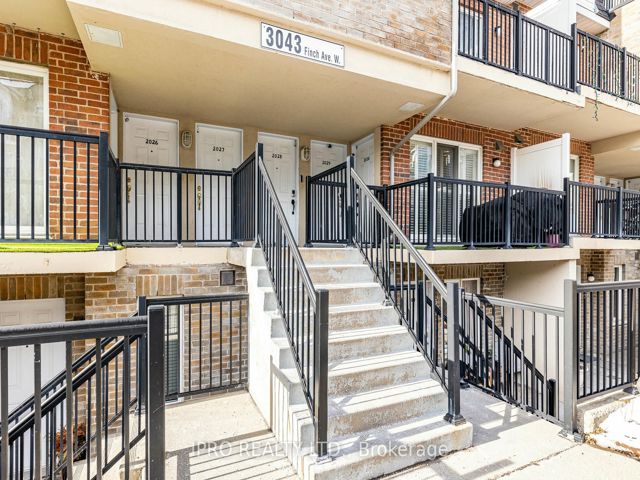 2029 - 3043 Finch Ave W