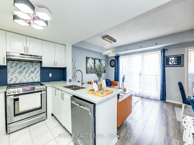 2029 - 3043 Finch Ave W
