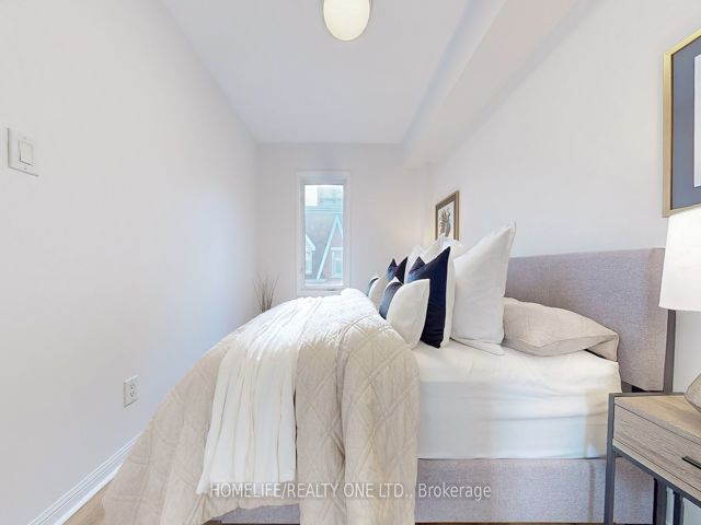 1019 - 18 Laidlaw St