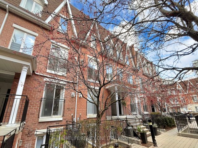 1019 - 18 Laidlaw St