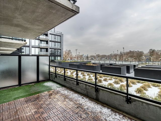 204 - 7 Smith Cres