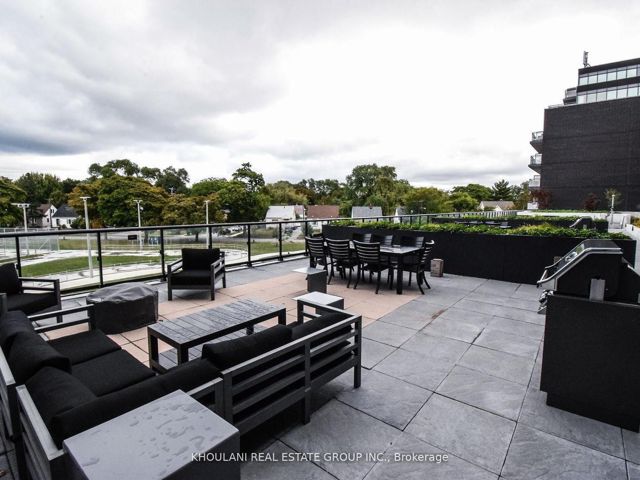 204 - 7 Smith Cres