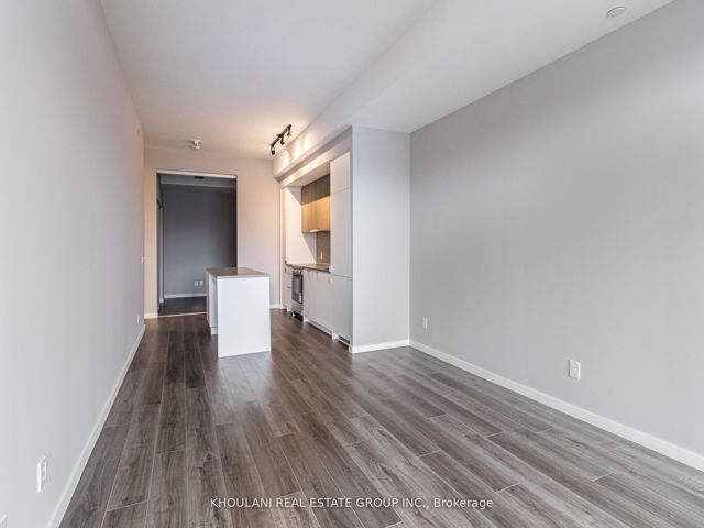 204 - 7 Smith Cres