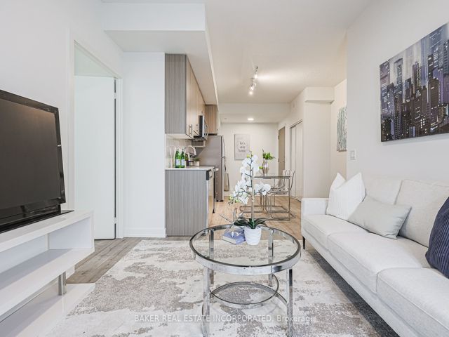 701 - 10 Wilby Cres