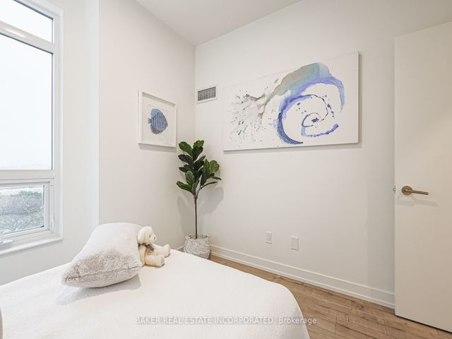 701 - 10 Wilby Cres