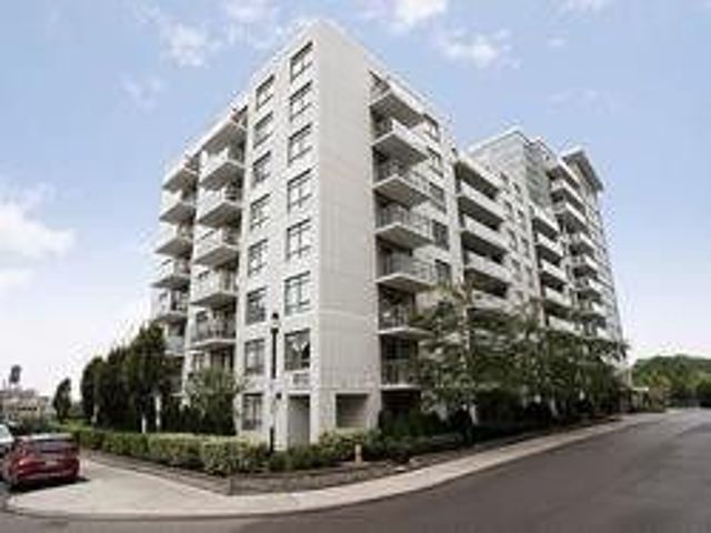 422 - 812 Lansdowne Ave
