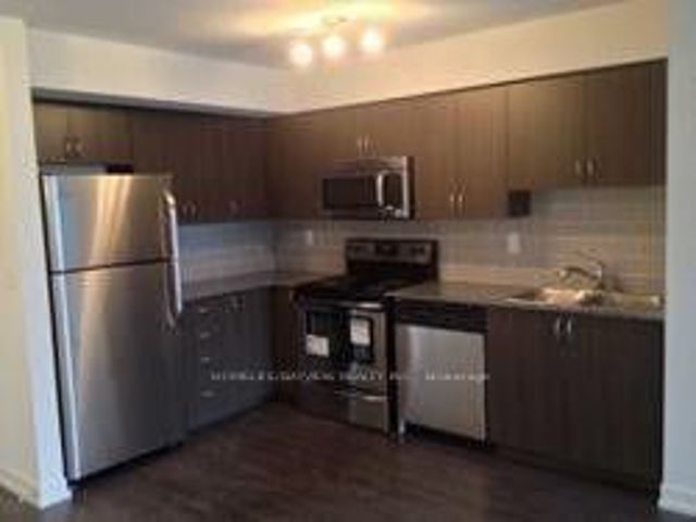 422 - 812 Lansdowne Ave
