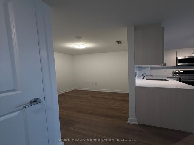219 - 556 Marlee Ave