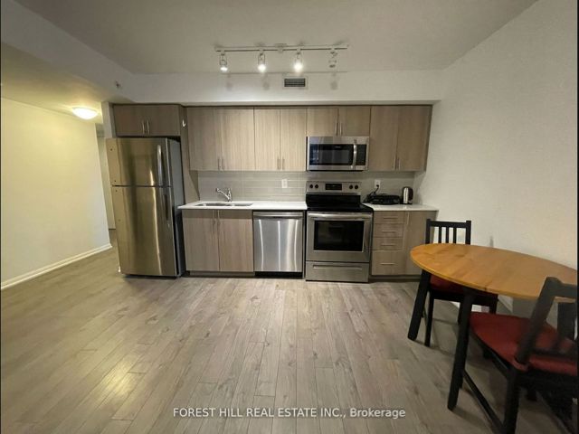 208 - 3091 Dufferin St