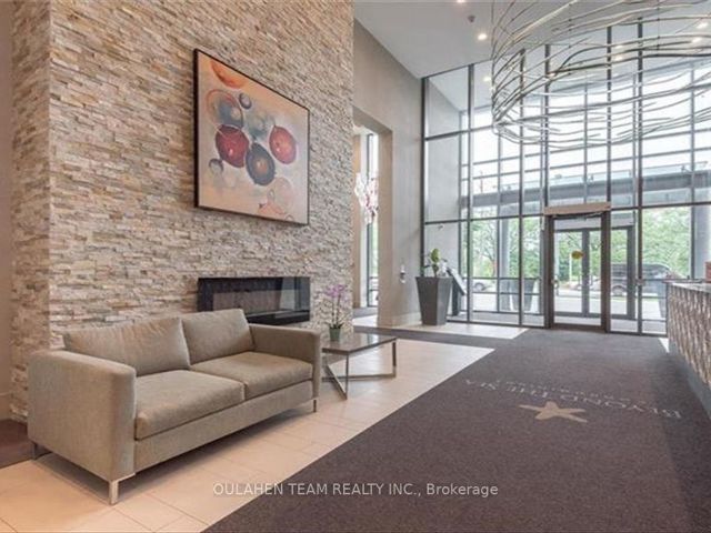4301 - 2230 Lake Shore Blvd W