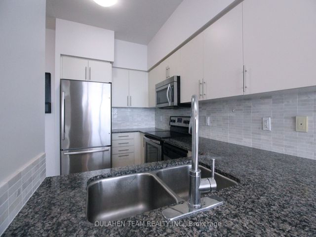 4301 - 2230 Lake Shore Blvd W