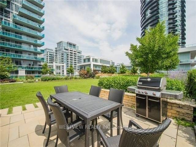 405 - 16 Brookers Lane