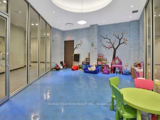 301 - 2230 Lake Shore Blvd W