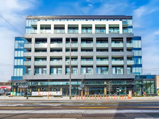 805 - 4208 Dundas St W