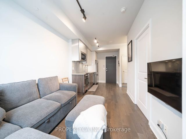 1005 - 33 Shore Breeze Dr
