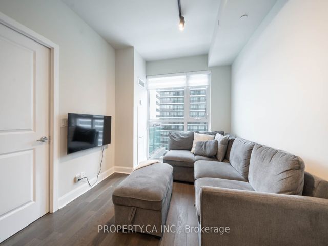 1005 - 33 Shore Breeze Dr