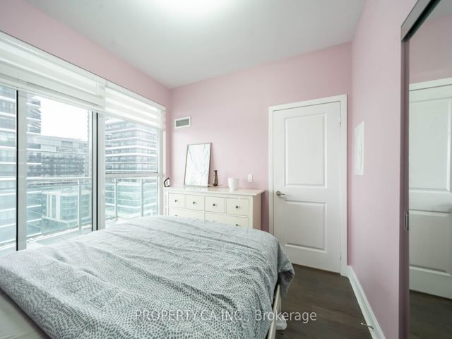 1005 - 33 Shore Breeze Dr