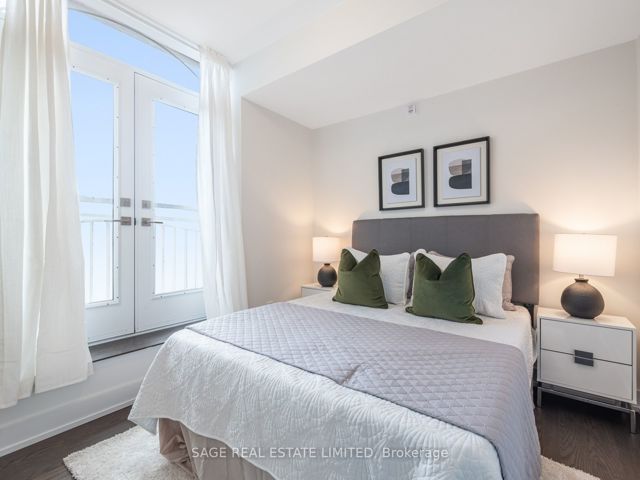 102 - 1183 Dufferin St