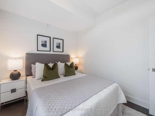 102 - 1183 Dufferin St