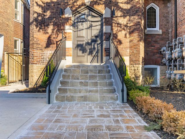 102 - 1183 Dufferin St