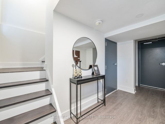 102 - 1183 Dufferin St