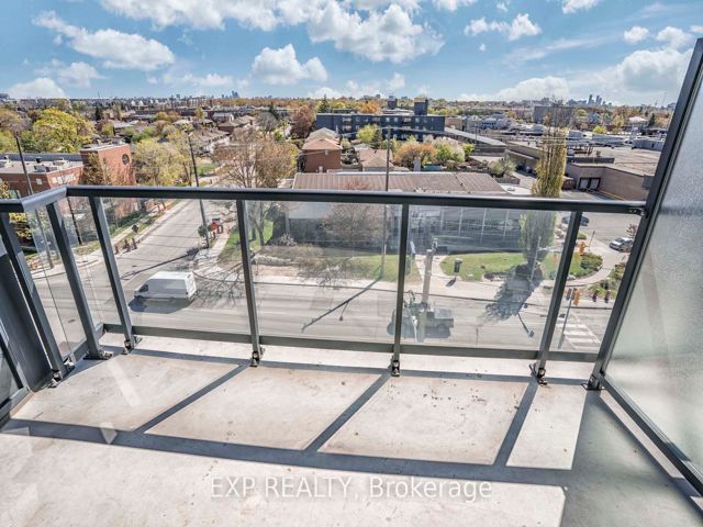 605 - 2800 Keele St
