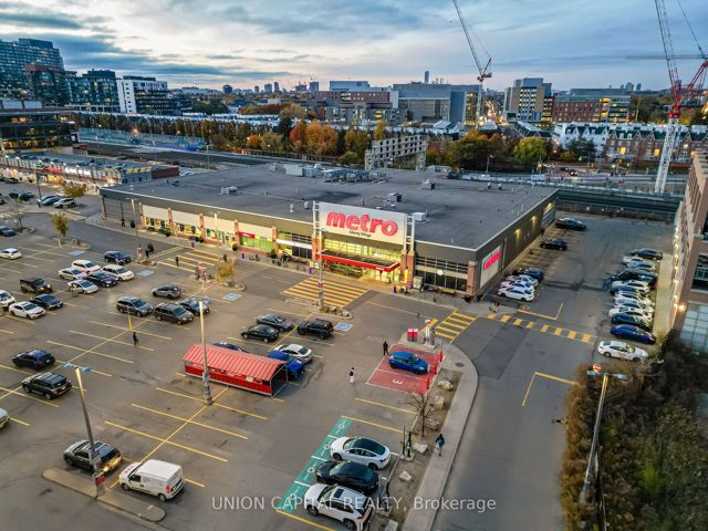 1801 - 38 Joe Shuster Way