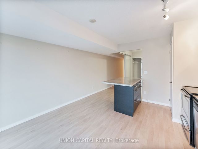 1801 - 38 Joe Shuster Way