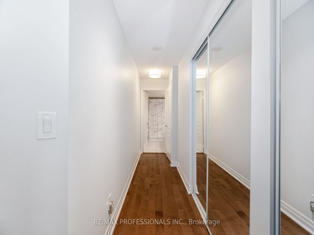 1506 - 2121 Lake Shore Blvd W
