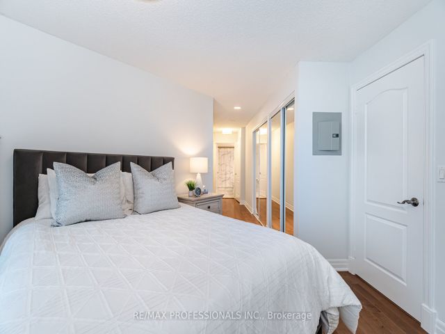 1506 - 2121 Lake Shore Blvd W