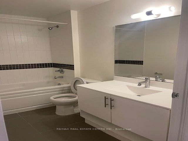 2330 - 165 Legion Rd N