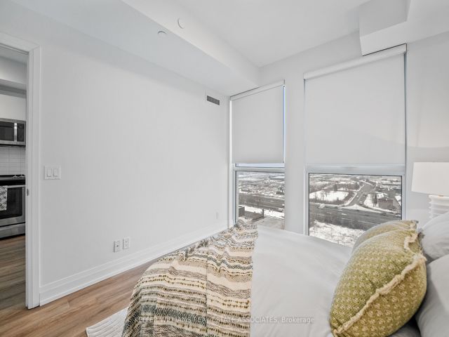 1608 - 17 Zorra St