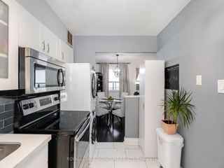 1212 - 451 The West Mall Dr