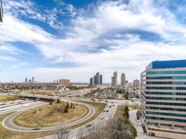 1212 - 451 The West Mall Dr