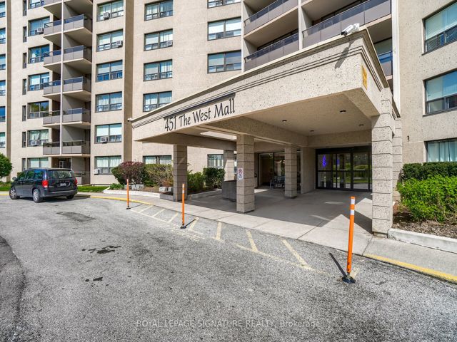 1212 - 451 The West Mall Dr