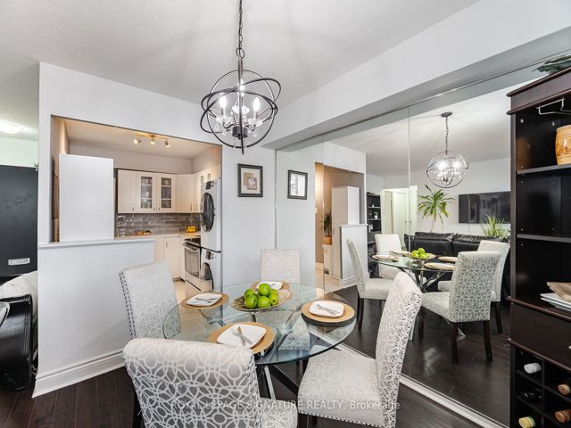 1212 - 451 The West Mall Dr