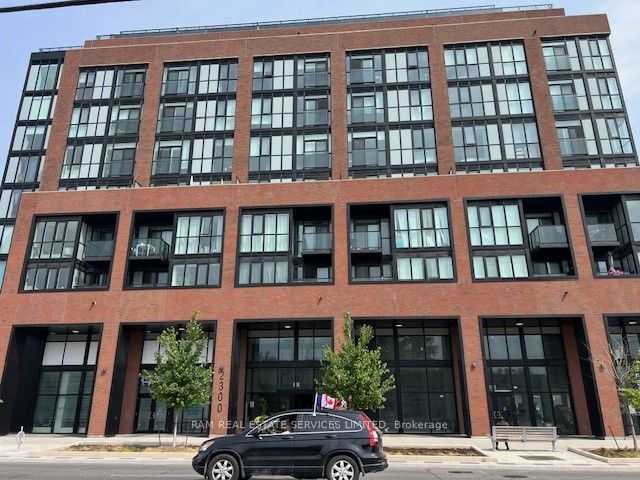 627 - 2300 St Clair Ave W