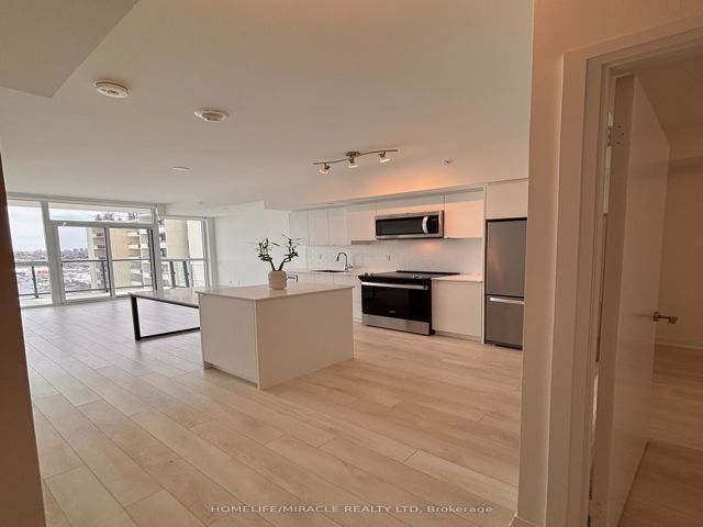 1808 - 1461 Lawrence Ave W